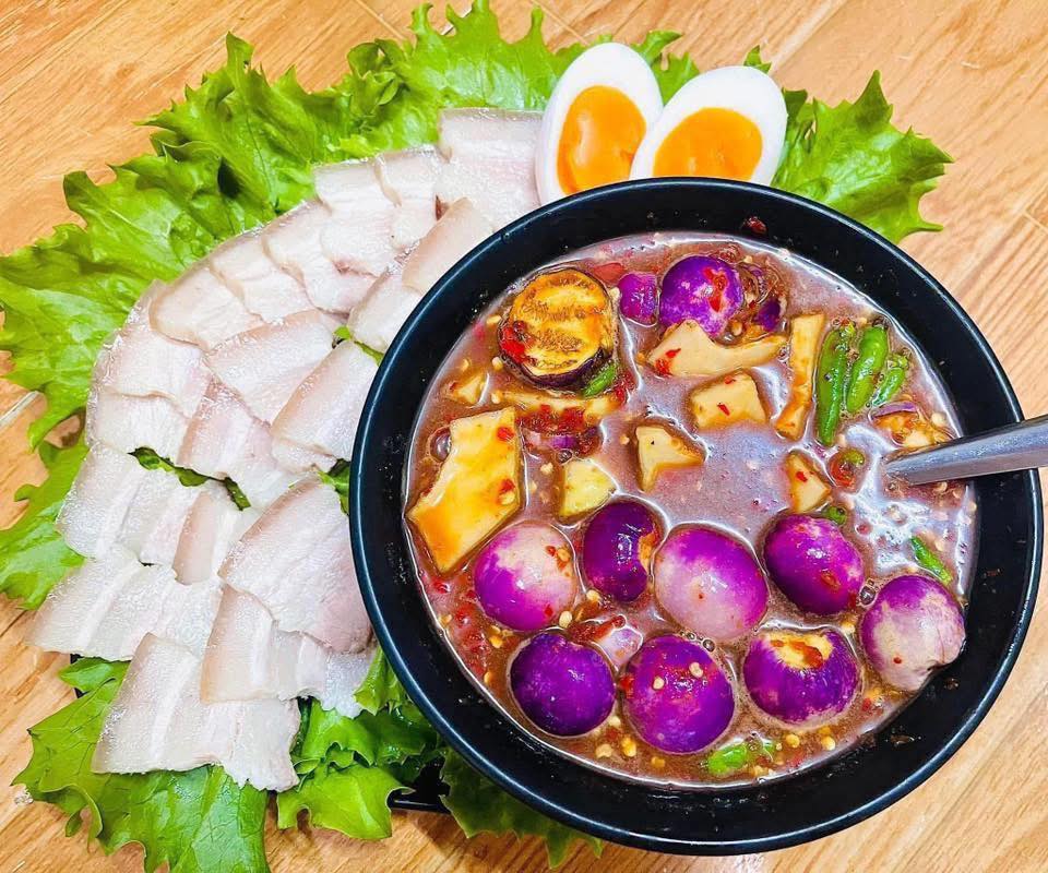 Ăn gì với mắm cá cơm miền Trung